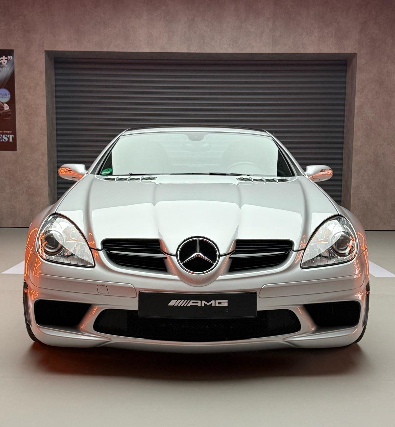 没想到，今年奔驰展台也上了SLK