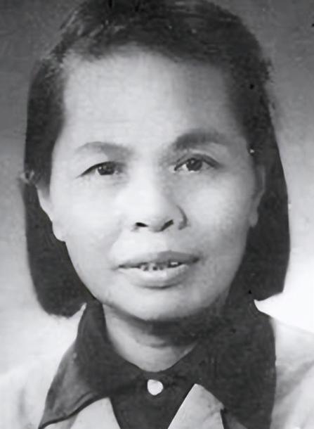 “我是周恩来曾经的妻子，我想见一见他！”1953年，一妇女来到中南海求见周总理。
