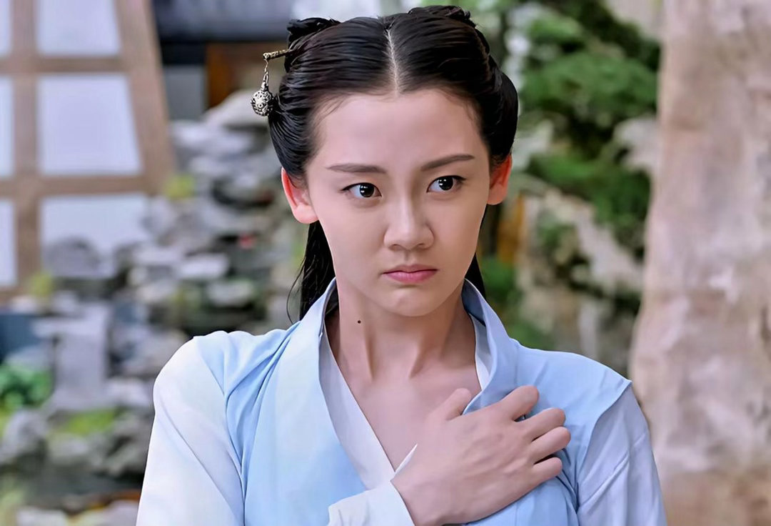 重温《楚乔传》意外发现，楚乔的妹妹竟是苗苗饰演，还是郑恺的妻子，瞬间恍然大悟。