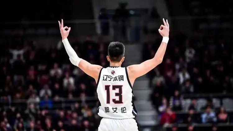 CBA“万分俱乐部”再添猛将, 郭艾伦、徐杰还差多久能入会?