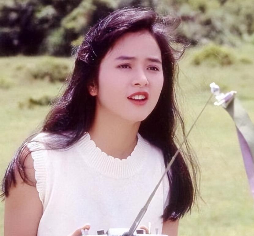 1995年，叶蕴仪拒绝林志颖的表白，转身嫁给身家千亿的陈柏浩。5年后，叶蕴仪却选