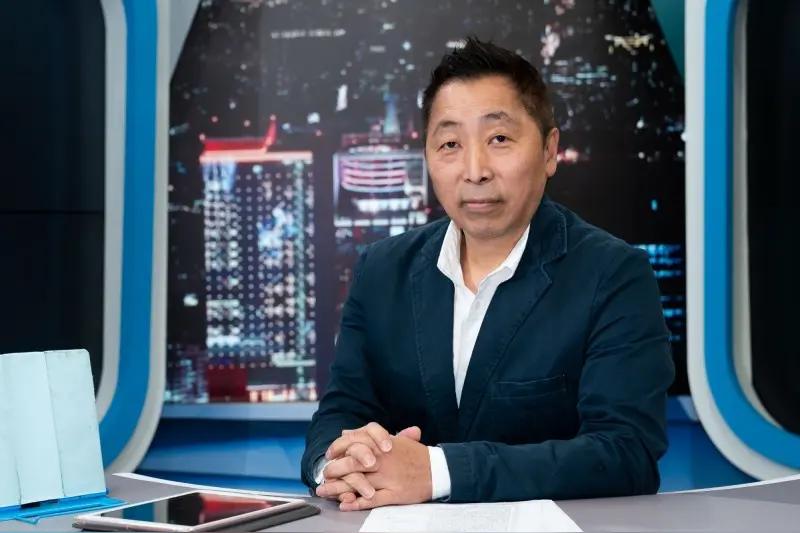 台湾名嘴唐湘龙说：“有人问这次郑丽文到大陆为什么没有铺红毯迎接？这是因为台湾和大