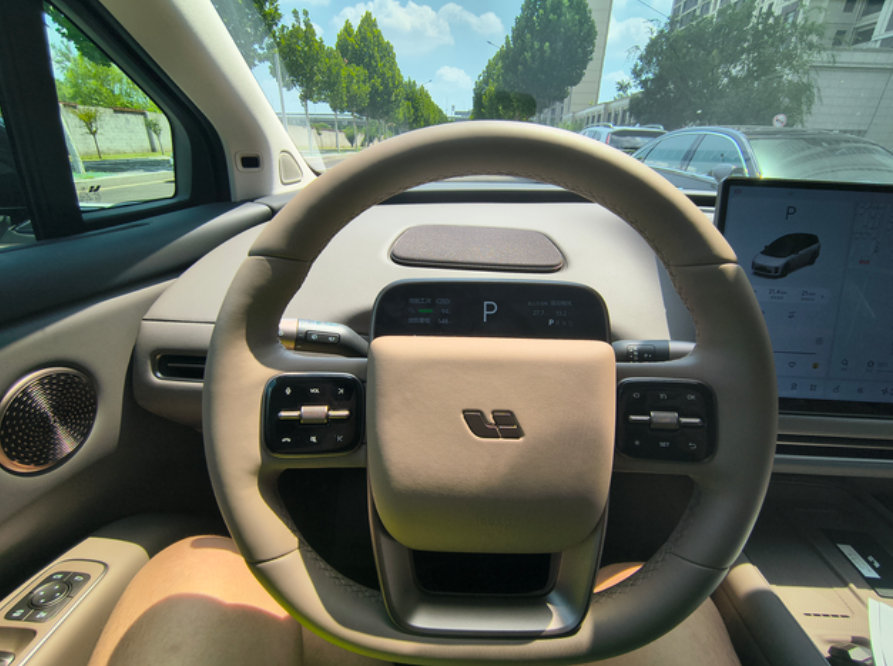 车很好，但操控等于没有理想i8发布会，印象深刻的一句话就是——他们家i8操