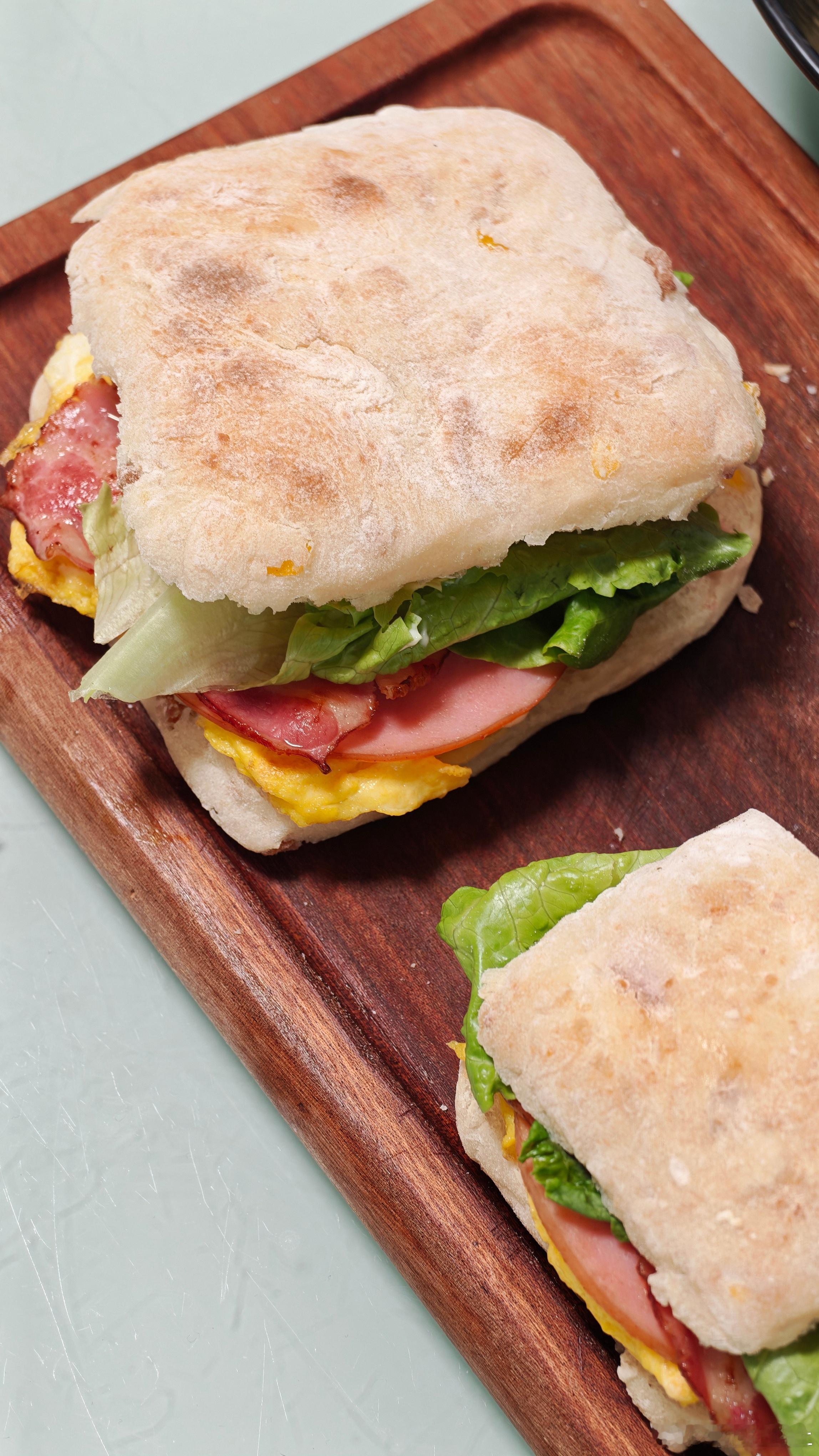 简简单单吃个早餐早啊