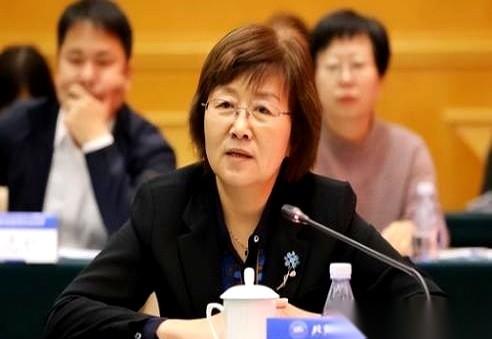 美国人估计想破头都想不明白，他们吹上天的反导系统，怎么就被一个中国女人，给干成了