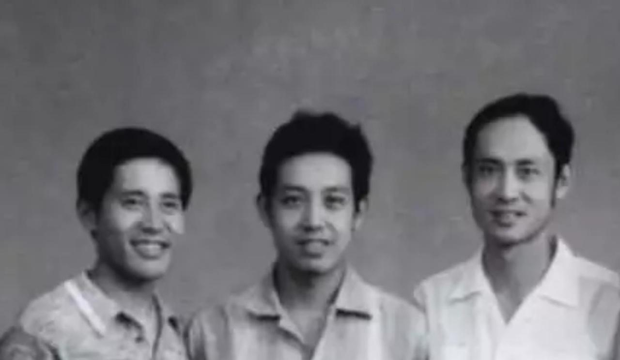 1967年，广州军区黄司令听闻消息，派夫人进京，来毛家湾探望。一进门，黄夫人就讲