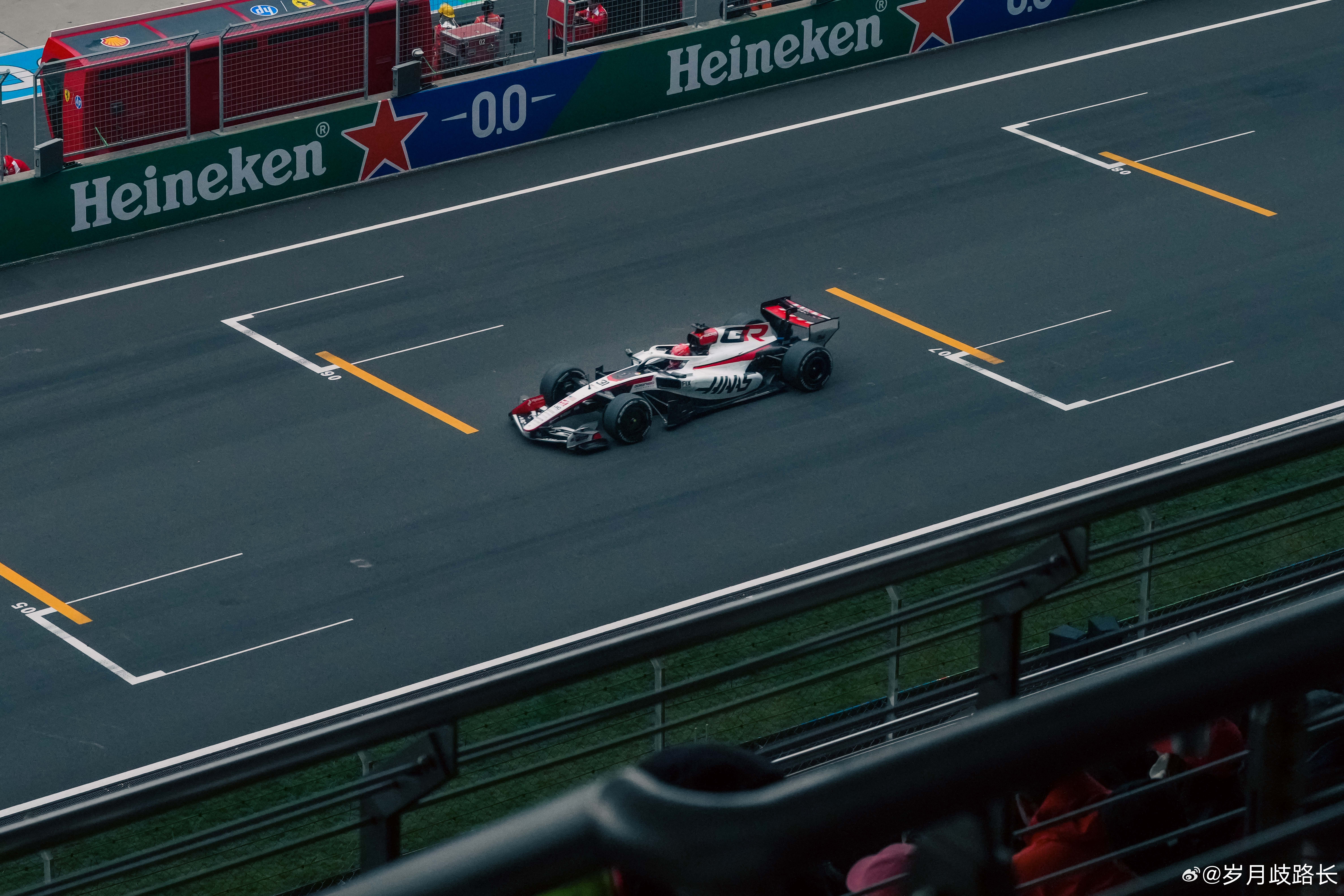 魏建军现身f1我与汽车的日常魏总这次据说是详细了解了赛车的相关知识？🤔期待后