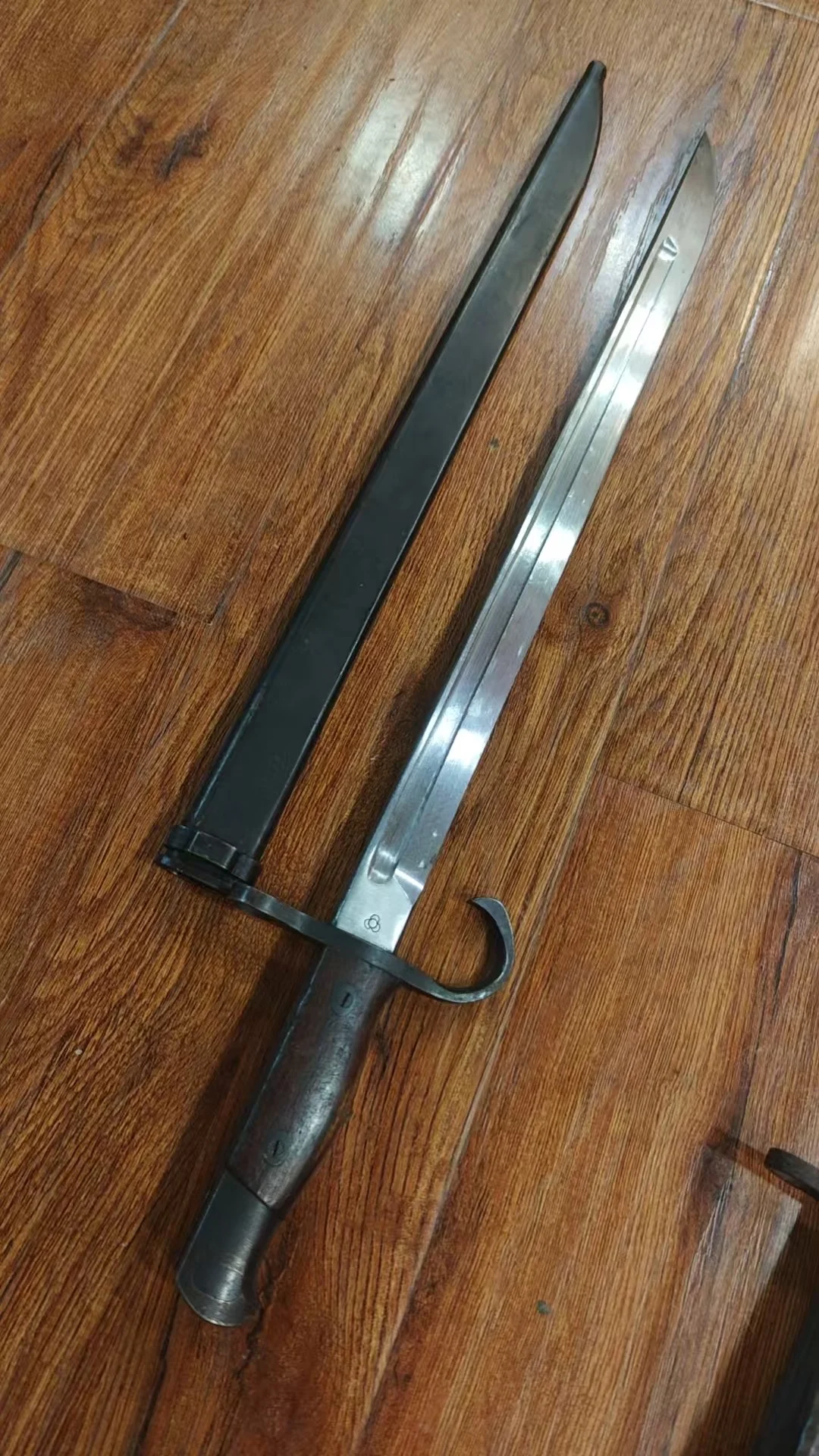 本馆藏品：侵华日军罪证实物30式小仓宽槽
