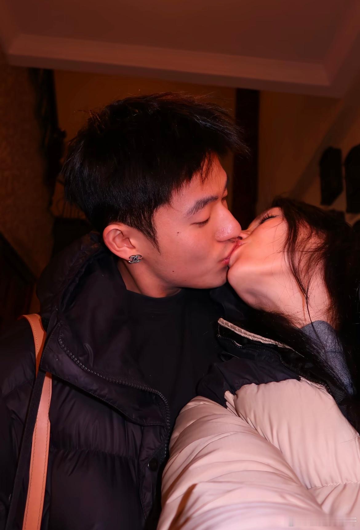 也是轮到我亲上洋嘴了