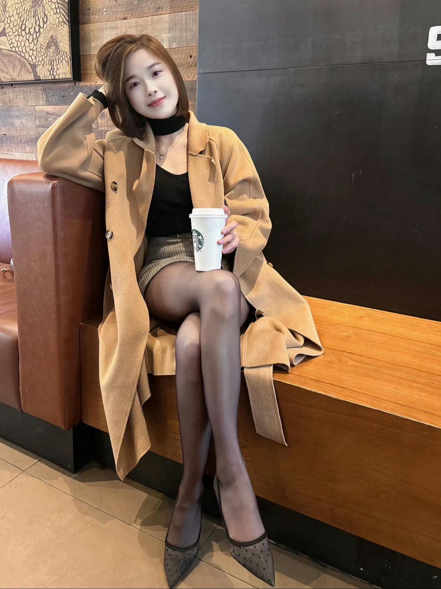 强者顶尖思维。·一、不深交任何人。·二、不信任任何人。·三、不可怜任何人。·四、