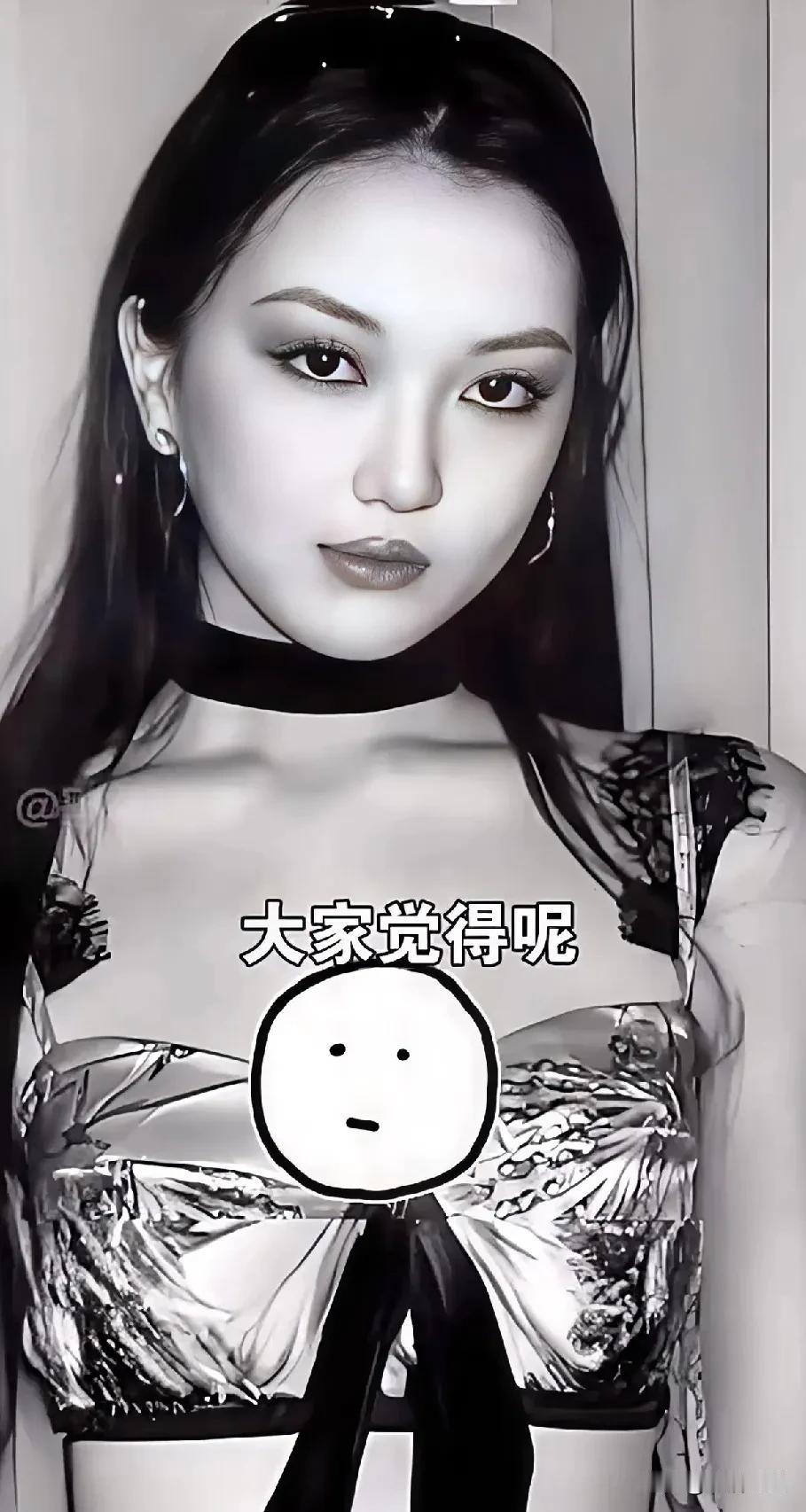 去班味吧有种“女大十八变”叫李嫣，曾因兔唇被吐槽的她，如今堪比换个人，十二三岁都