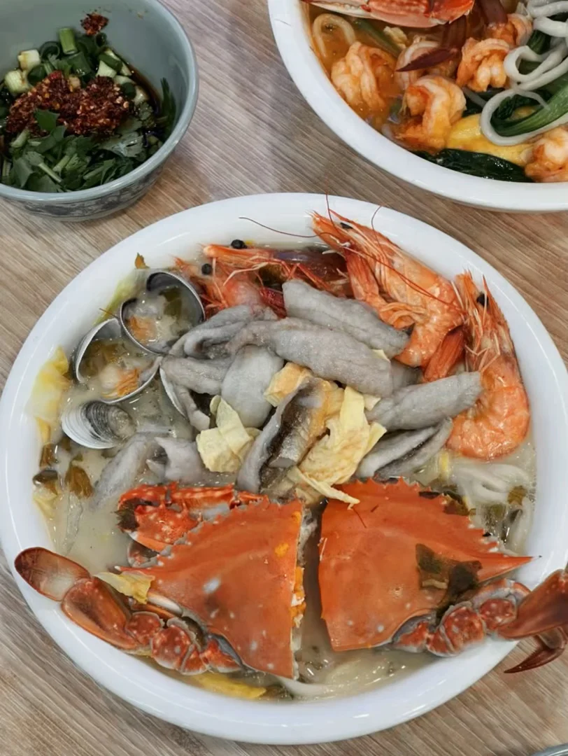 来吃潮汕原味海鲜汤啦啦啦啦～