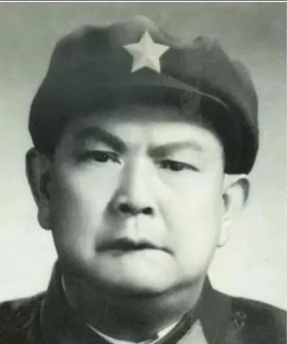 ☁1941年，新四军参谋带着俩伤兵在敌后打游击，谁能想到，这一撑就是四年！