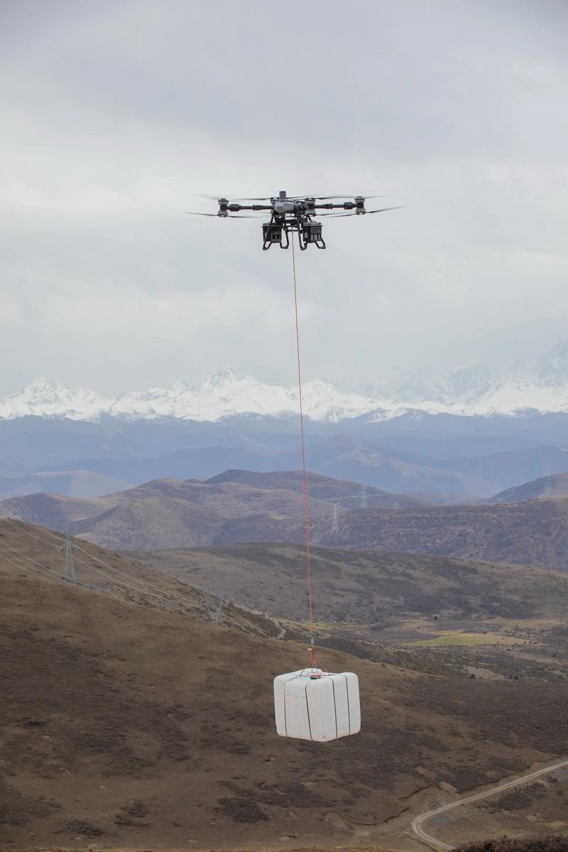 中国无人机和机器人性价比高，美国打压纯属自讨苦吃。就说大疆，美国从2017年就
