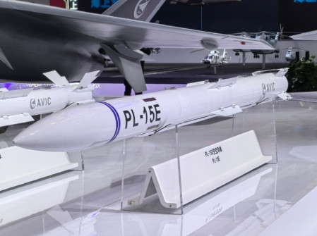 西方为啥迟迟造不出霹雳-15这样的“远程空空导弹”？ 咱先把目光聚焦到霹雳-
