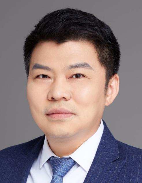 陈良怡，来自湖北洪湖的天才学霸，华中科技大学优等博士，华盛顿大学博士后，他手里最
