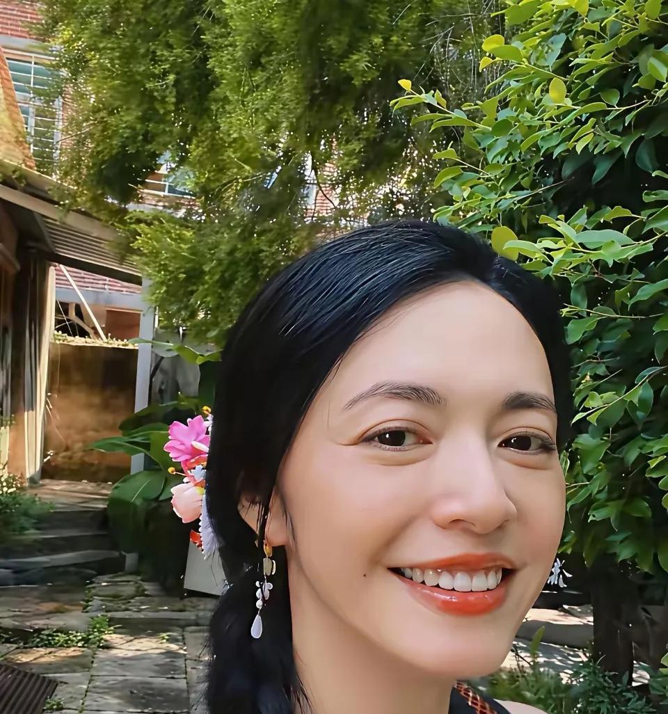 姚晨的儿子长相不错，就是牙齿不好，后期整整牙齿，还是很帅。我想不明白，姚晨为什么