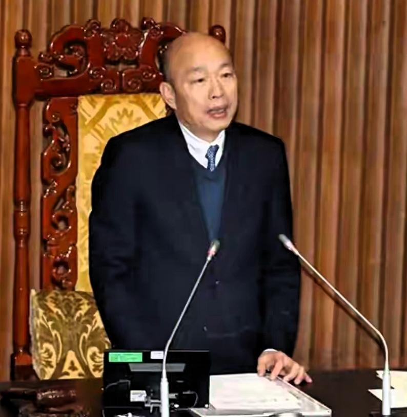 立院上演蓝营“宫斗大戏”，韩国瑜接连和党内人马起冲突，吵完之后凝聚力还剩多少