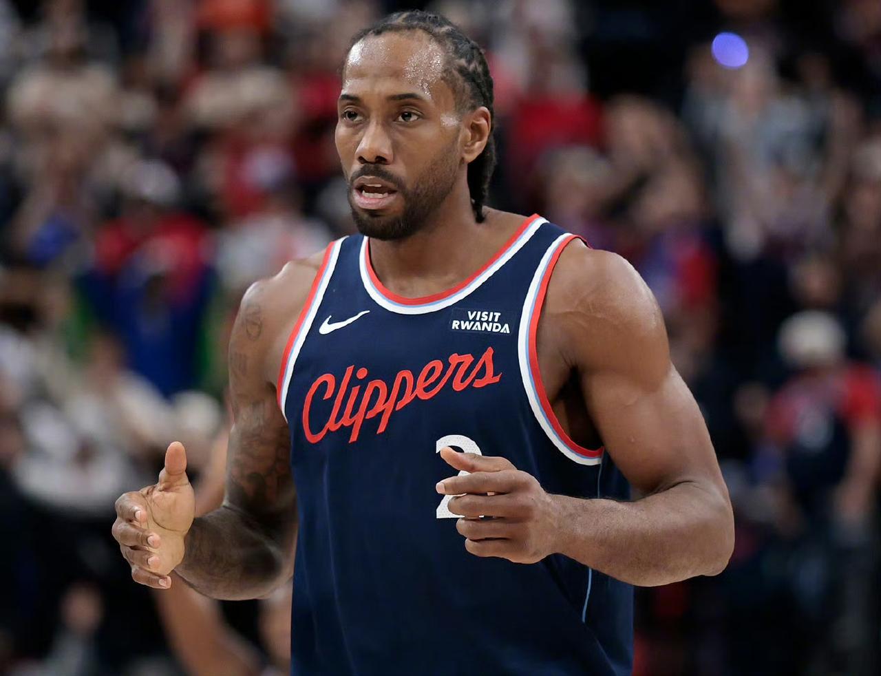 NBA神剧情，0.1秒犯规，两罚不中错失绝杀！快船114-113步行者，西部