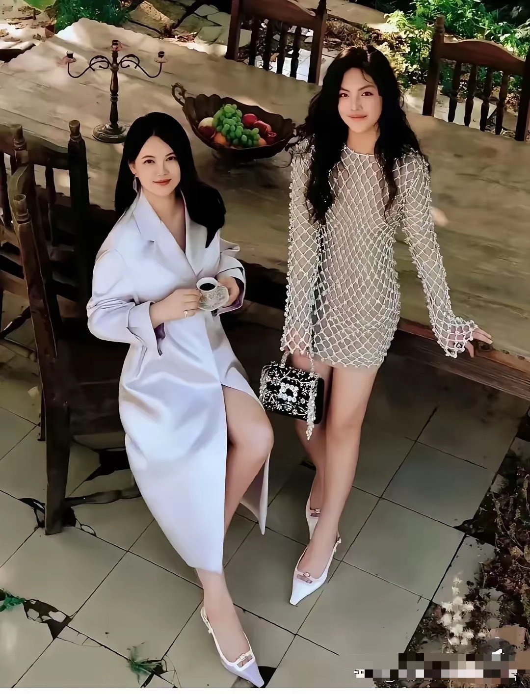🍉：1，大长腿男星很擅长拿捏小女孩的心理，这已婚男该说不说还是有点手段的，他拍