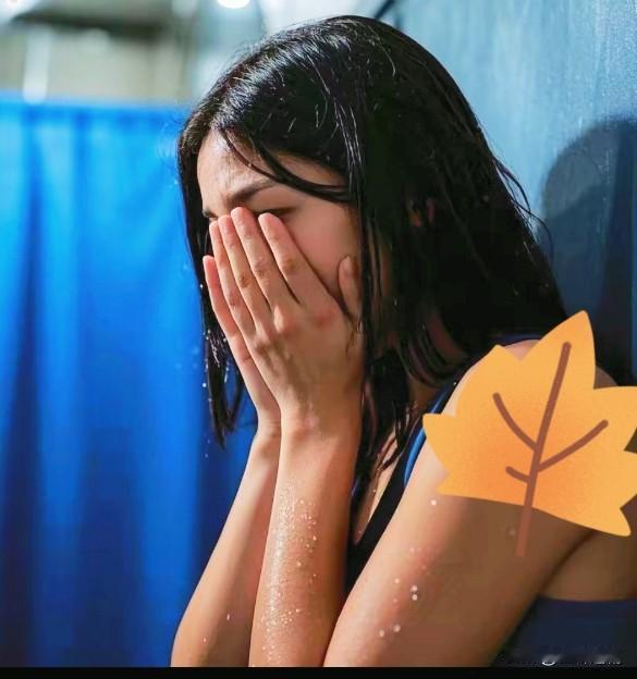 真的气到想拍桌子！女生刚和男友接完吻，男生手就往她隐私部位摸，女生赶紧说“不要”