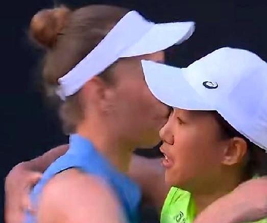 0-5翻盘还不是最狠的。真正让对手崩溃的，是张帅在三个赛点面前，露出的那种眼神