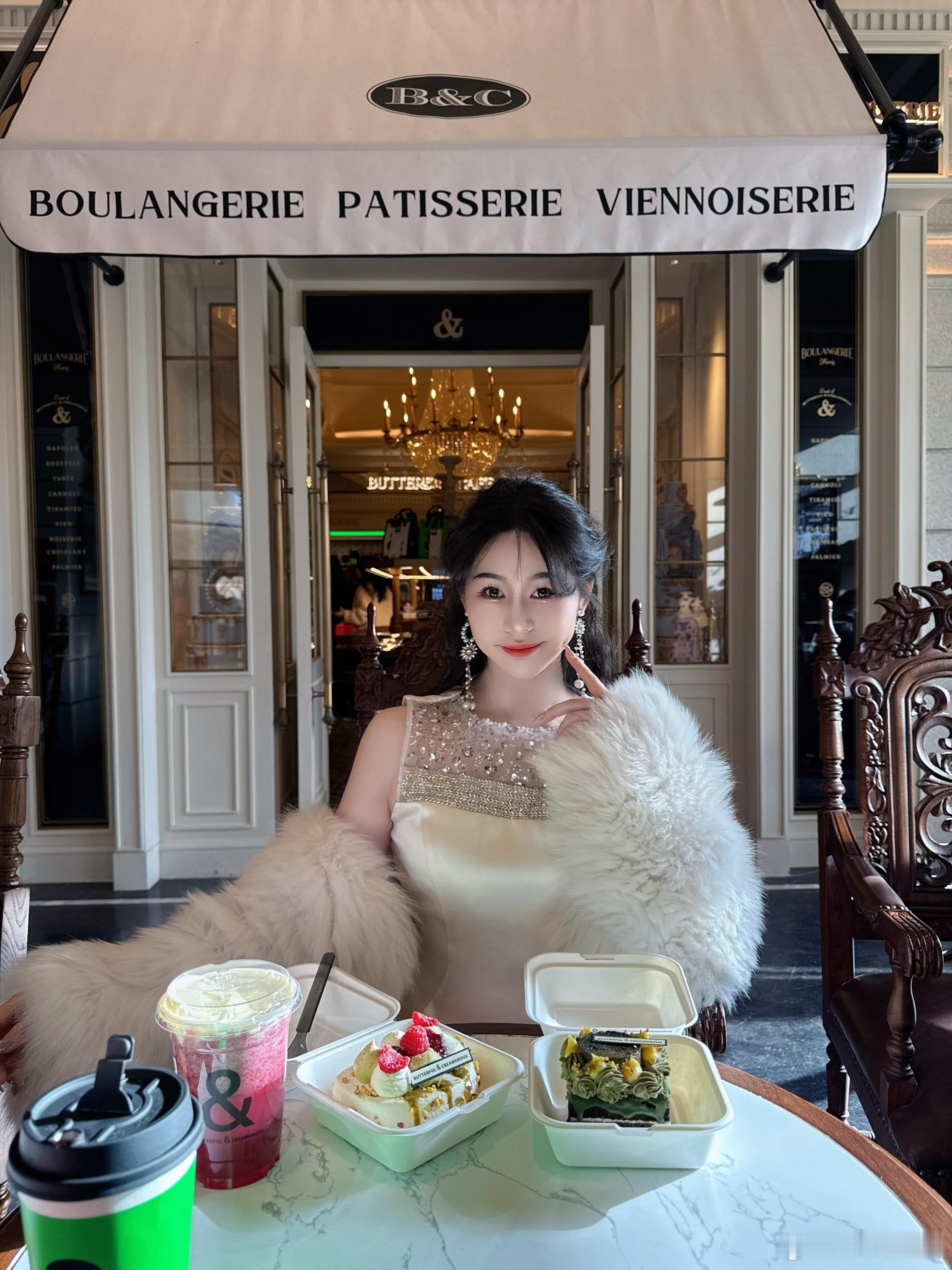 靠近了又一个冬❄️🤍👗:Goodjob