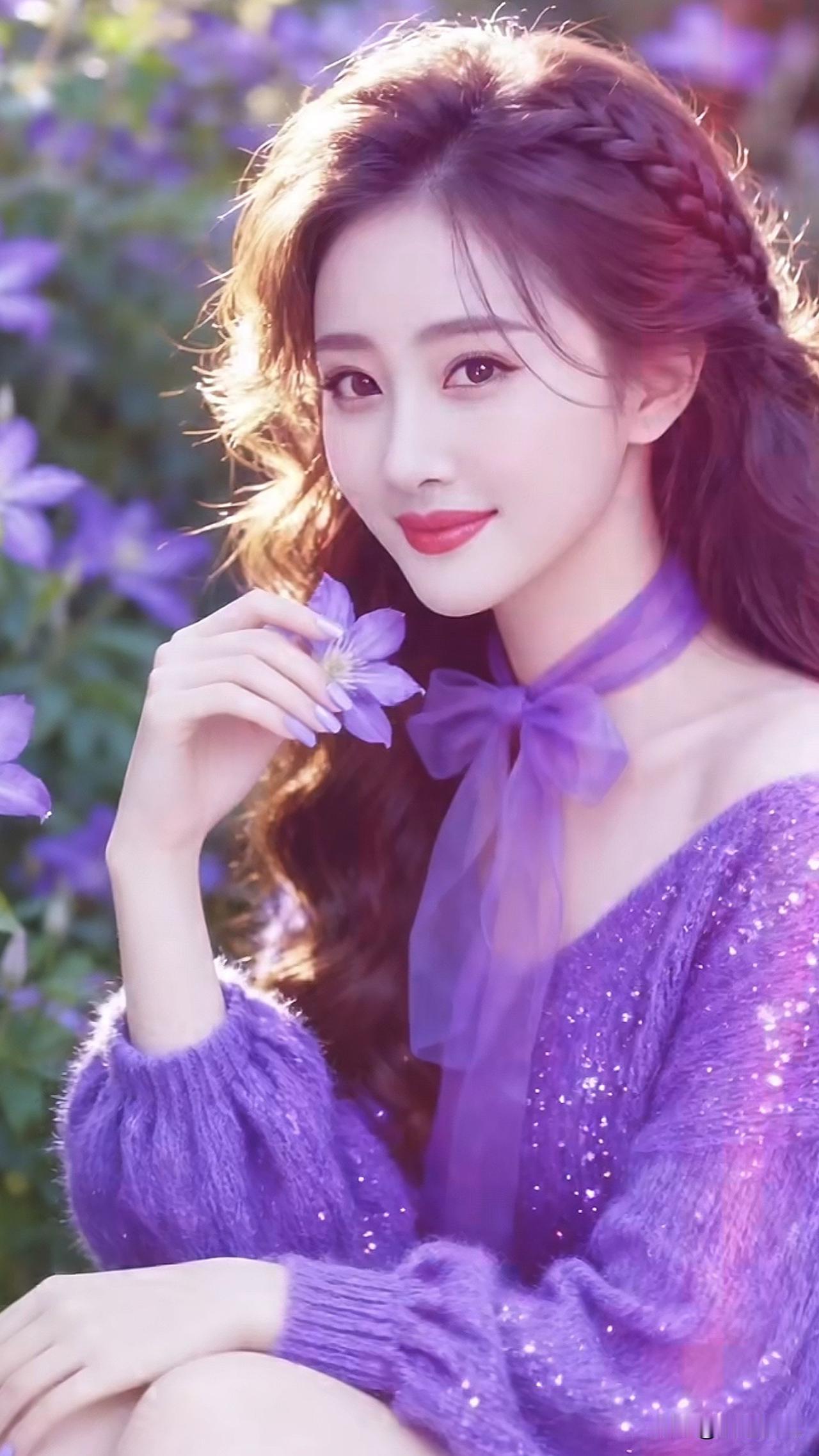 紫色花海中的甜美少女，温柔微笑，宛如童话中的公主。分享一下随便拍的花什么是“家