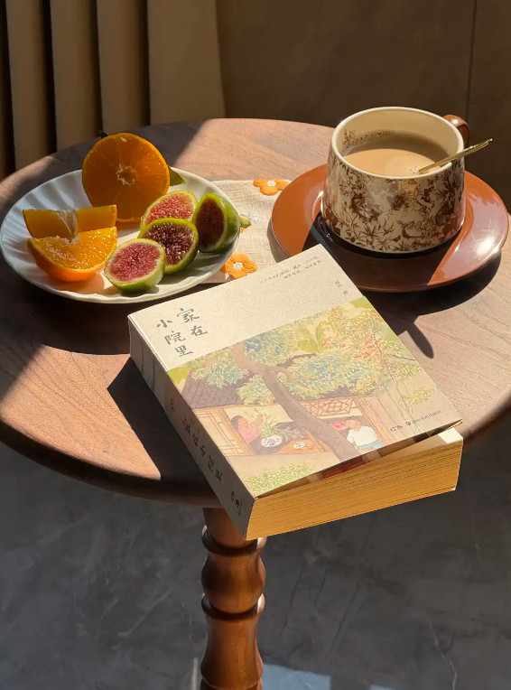 把热乎乎的早餐端到阳台桃几碎碎念在阳光下享用美食幸福感可以开心一整天