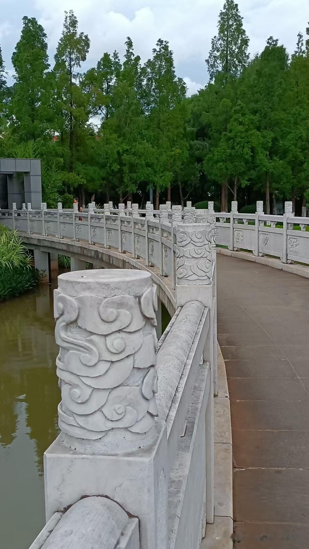 太宠孩子也不行，不然孩子的欲望无法满足，养娃养成了仇人。有个老粉过来问彭叔，他