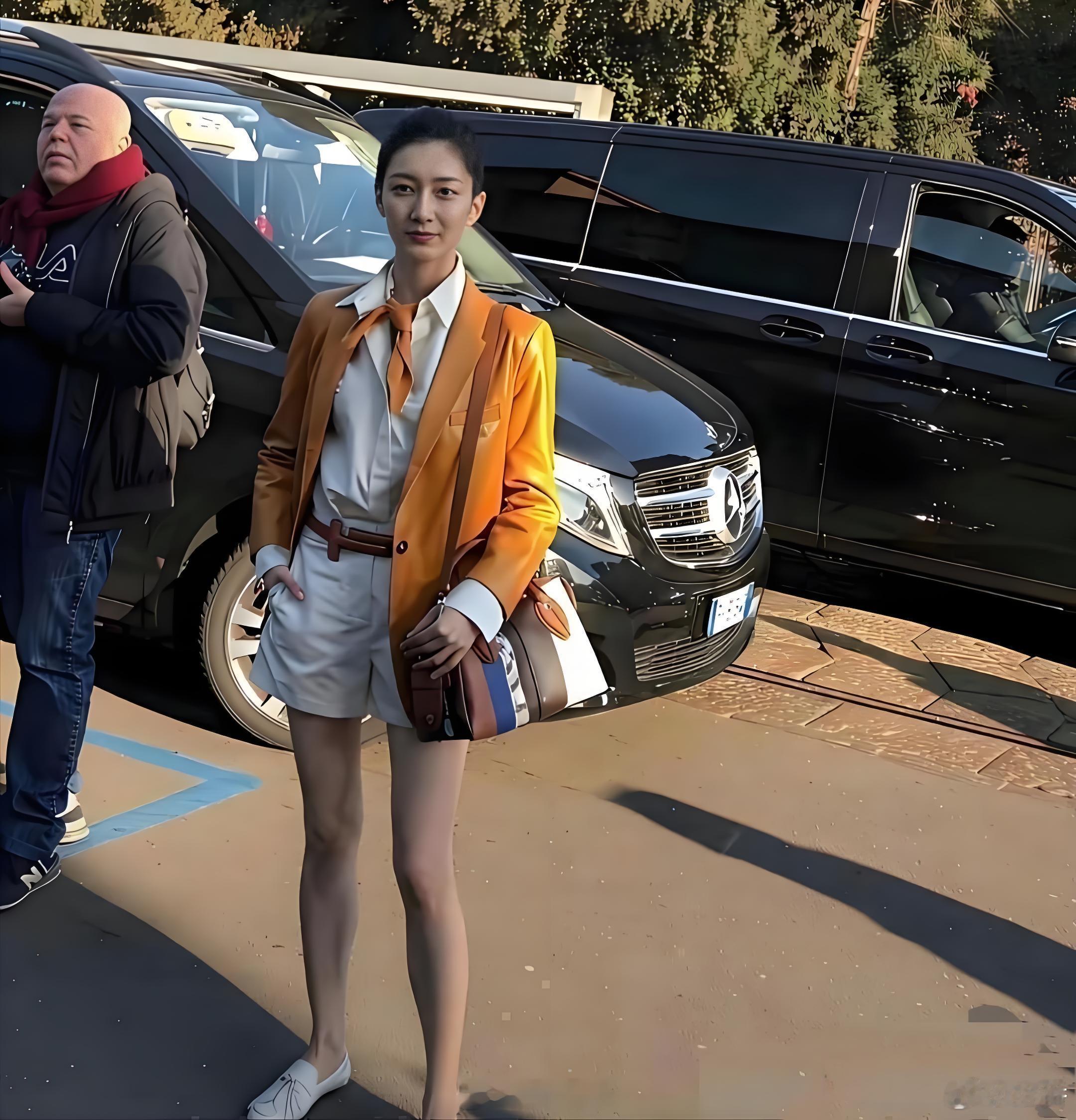 这是江疏影？不是刚到四十吗？她怎么变成这样了，差点没认出来​​​