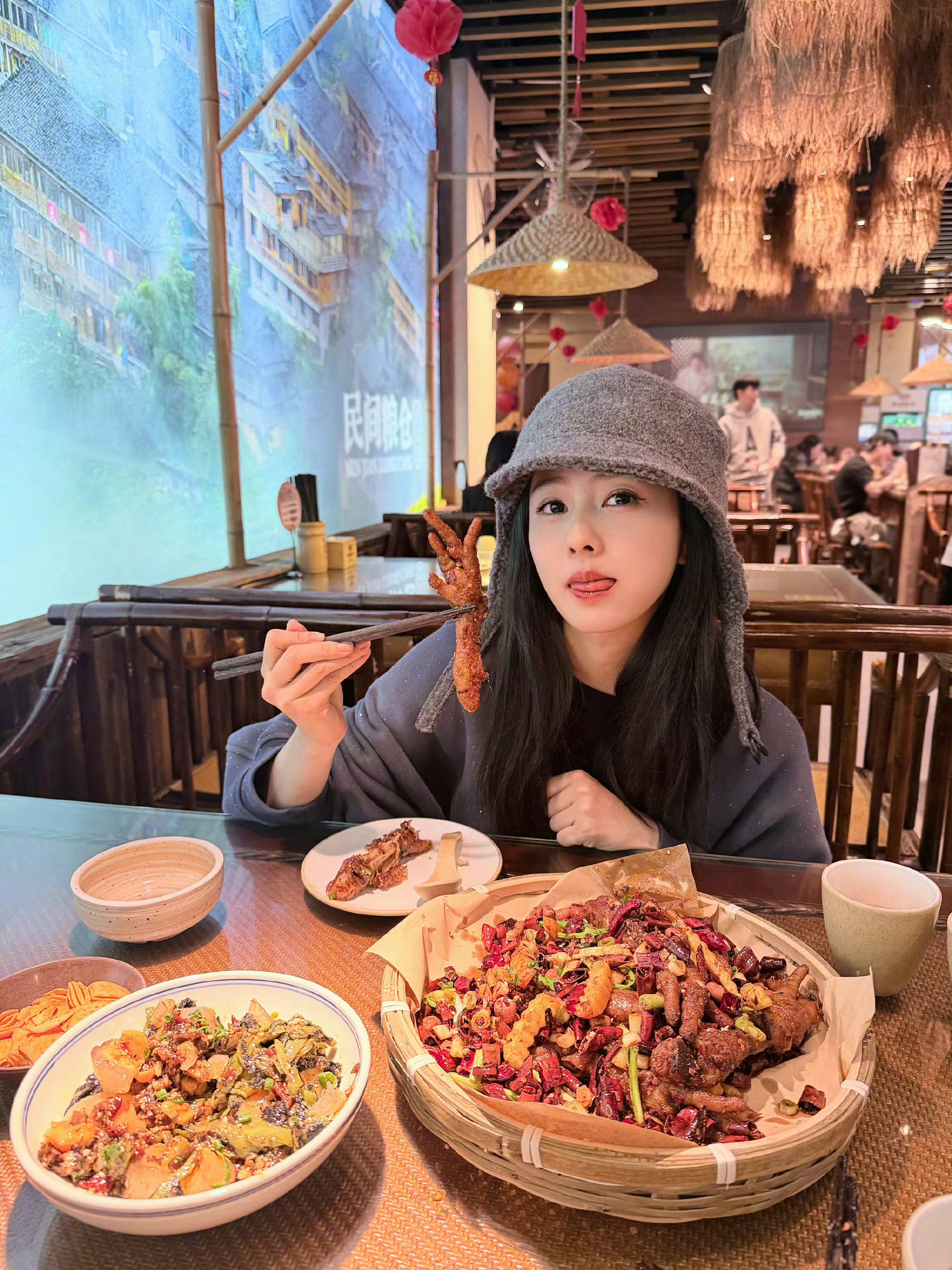 白鹿刚刚营业了状态好好，元气满满