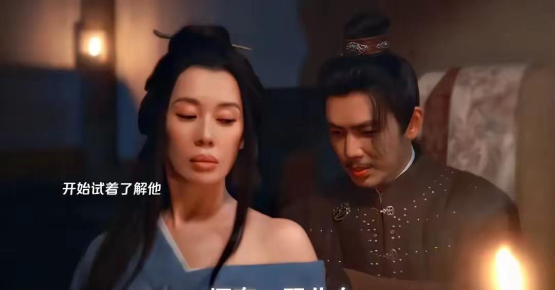对不起我真的无法欣赏余男的美不是因为嘴巴问题，也不是身材问题，而是她的脸型没