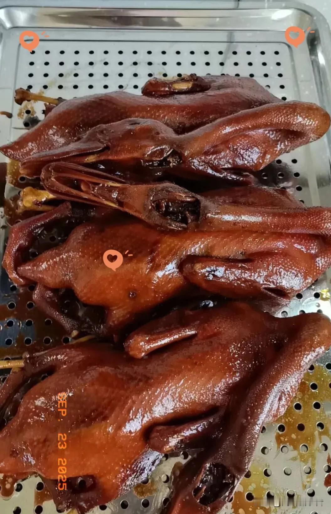 忘掉西贝吧！先又一家餐饮巨头出事了。近几日太二酸菜鱼被曝光，原来并不是“现