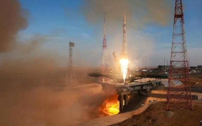 烽火问鼎计划当地时间11月27日，俄罗斯在位于哈萨克斯坦的拜科努尔航天发射场第