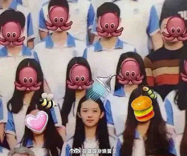 来看看刘浩存、周也和任敏的毕业照～