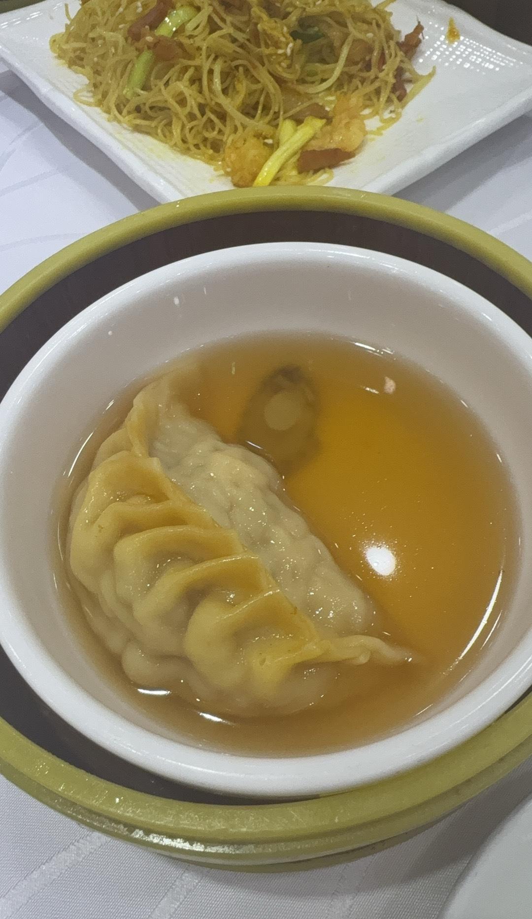 早餐里面你最喜欢哪一种呢？1，油条加豆浆2，面条3，云吞（抄手）4，粥