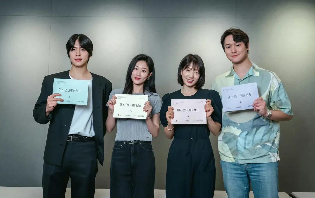 说实话，看到这个阵容我先是一愣，紧接着竟然有点想哭！朴信惠产后复出，搭档的竟然