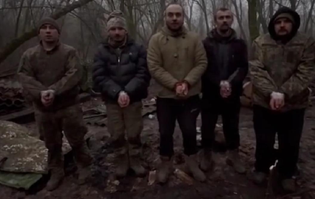 乌军士兵不断向俄军发出挑战，没想到，俄军特种部队真的杀进去了，乌军1名连长和12