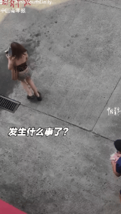 这是要失业的节奏！四川一女子求助消防队拆自己的存钱箱，消防员拆开后居然取出一厚搭