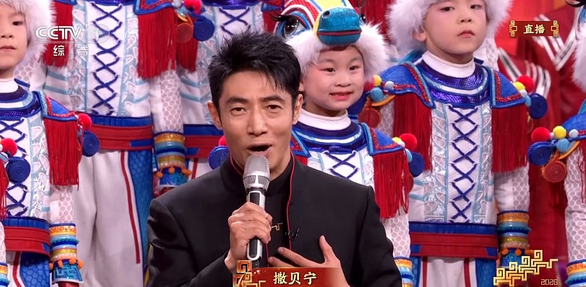 撒贝宁依旧蜡笔小新眉毛哈哈哈哈哈还是没换化妆师吗？