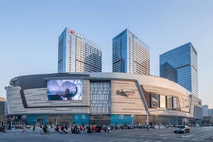 难怪曹云金能够开劳斯莱斯，投资传媒公司，旗下艺人全部曝光，何云伟不意外，关键