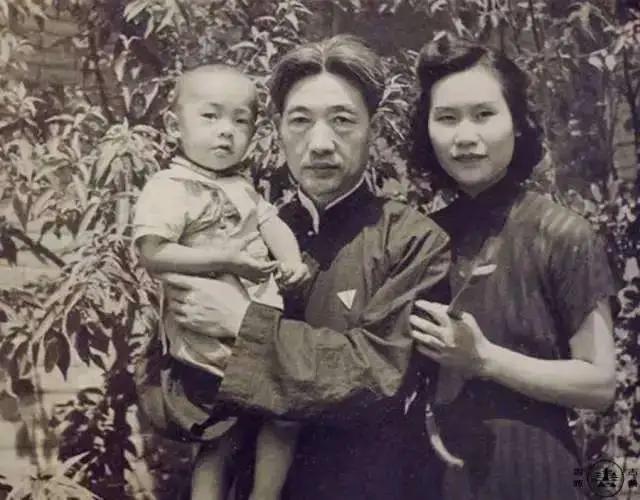 1913年，徐悲鸿因为反感妻子，特意给刚出生的儿子取了个不吉利的名字，没想到7年