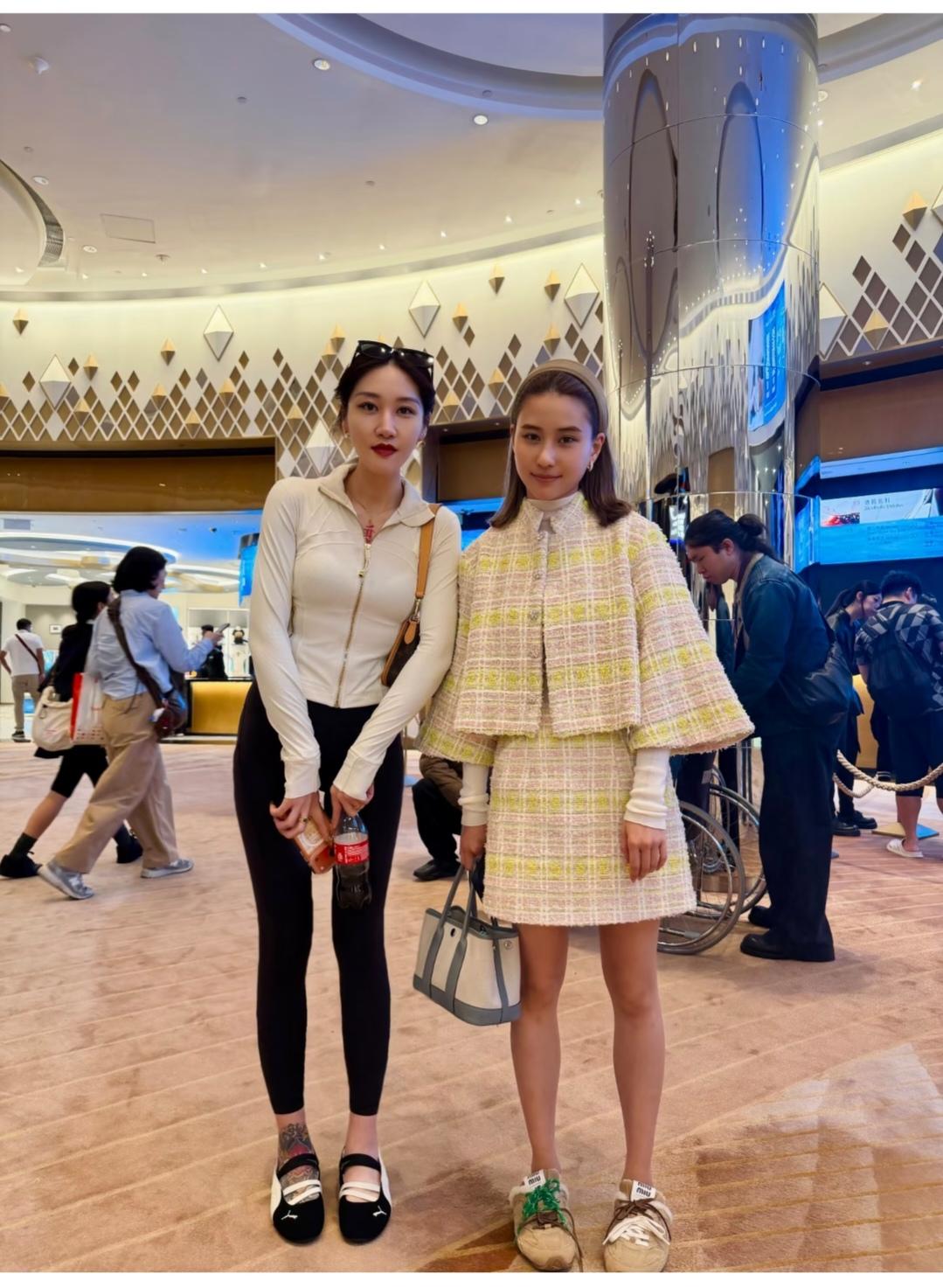 衣服好看，鞋子好看，包包限量，为什么集中在她身上，就那么的不显气质。