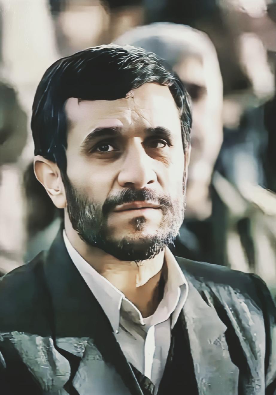 以前小看你了！伊朗今天突然亮剑，3月3日一大早用20架无人机加3枚导弹，精准