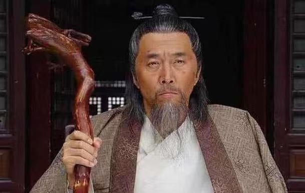 今日话题：刘伯温比诸葛亮还厉害吗？？？网友甲：事实上诸葛亮确实比刘伯温厉害，