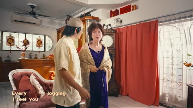 70岁的朱咪咪有「TVB御用阿妈」之称，她于2017年返新加坡与两个儿子及新抱同
