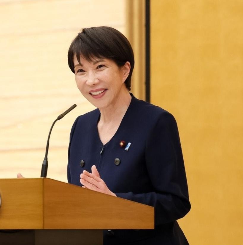 想谈，日本主动喊话中国。当地时间6月29日，日本终于受不了了。内阁官房长官木
