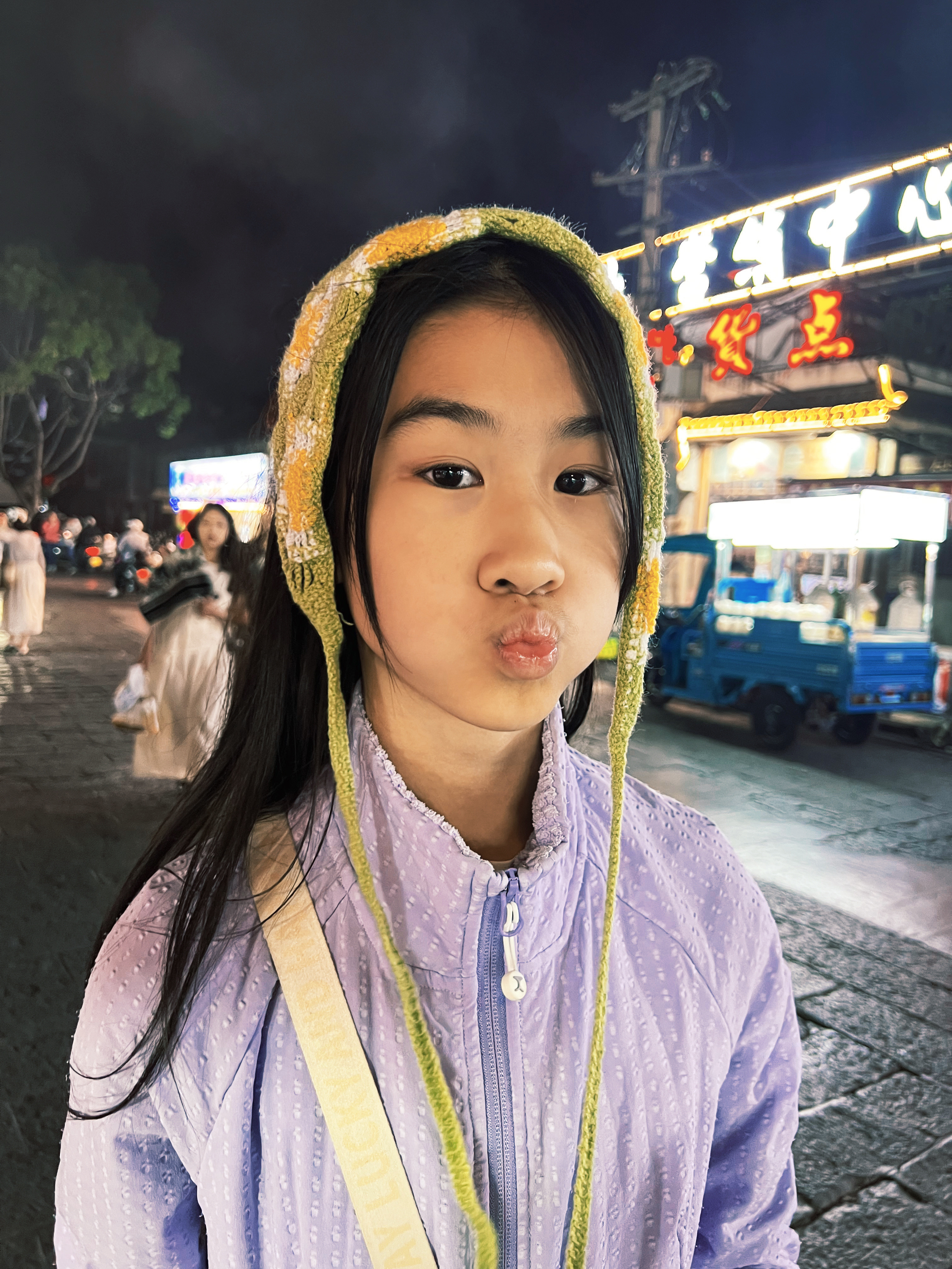她非说这样很好看。​​​