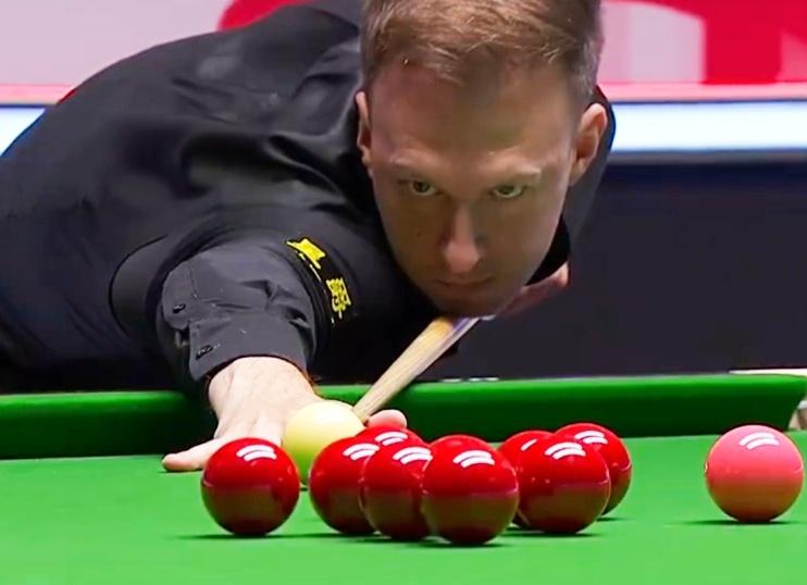 特鲁姆普2-2战平罗伯逊，均保留挺进英锦赛决赛希望！  北京时间12月6日